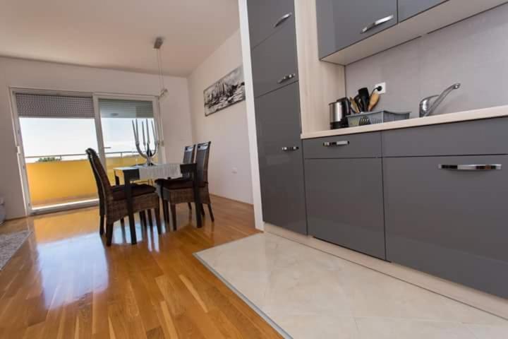 Apartman Mila Kaštela Zewnętrze zdjęcie